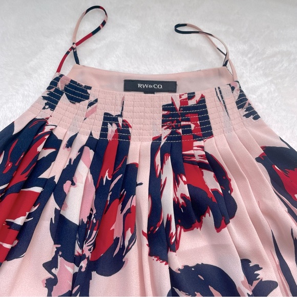 RW&CO Sleeveless Blouse - Picture 3 of 6